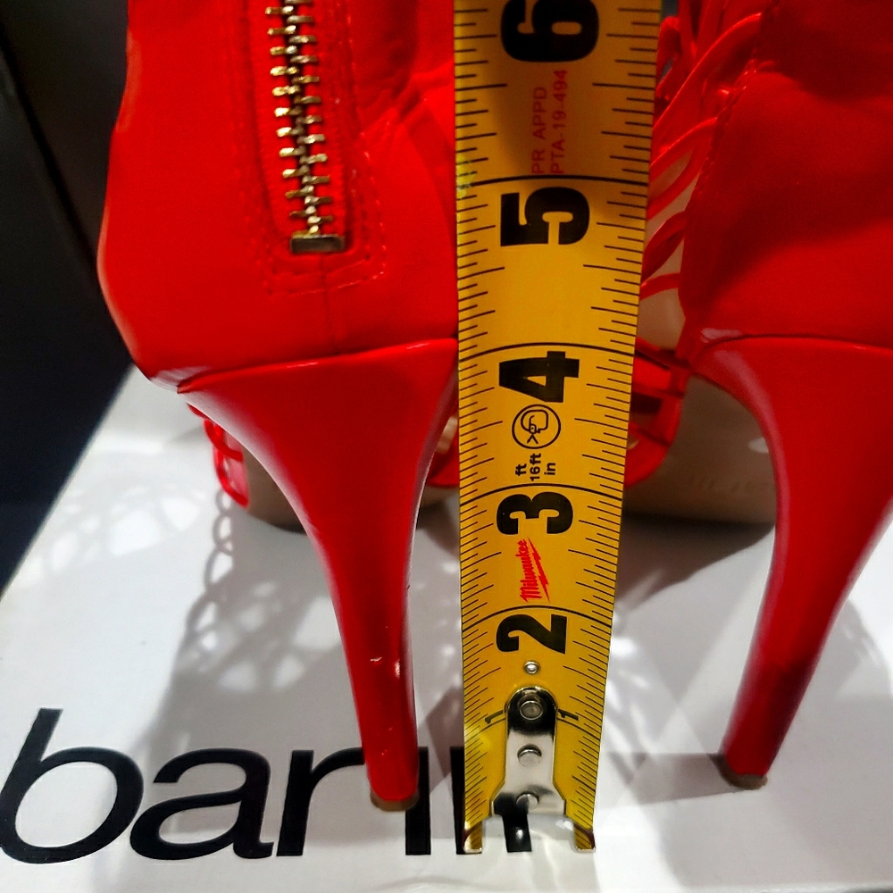 bar III Coral sandals